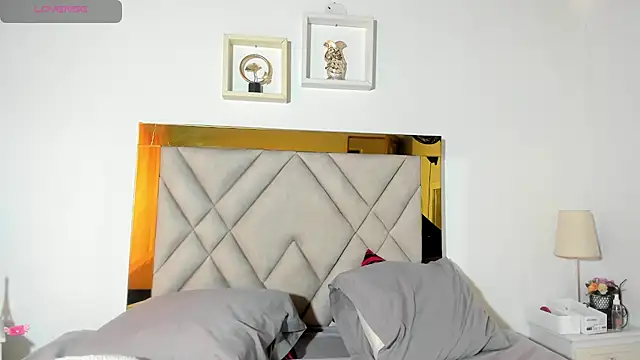 Snapshot of vahiolet_fuentes chatting on 17, 2, 2025 vahiolet fuentes online show from 17, 2, 2025