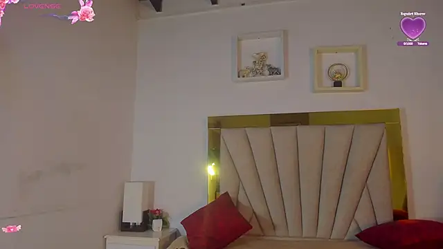 Snapshot of vahiolet_fuentes chatting on 9, 9, 2025 vahiolet fuentes online show from 9, 9, 2025