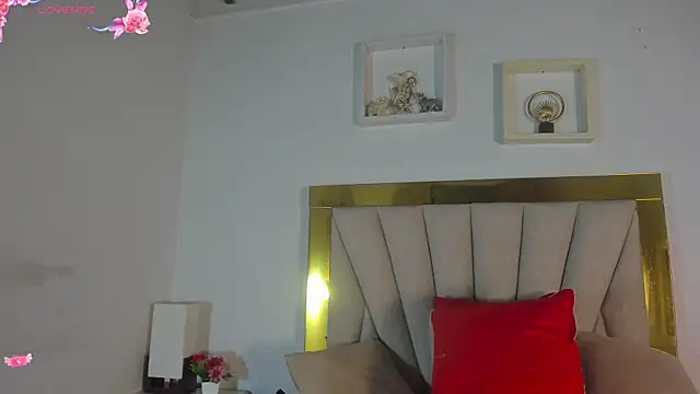 Snapshot of vahiolet_fuentes chatting on 12, 9, 2025 vahiolet fuentes online show from 12, 9, 2025