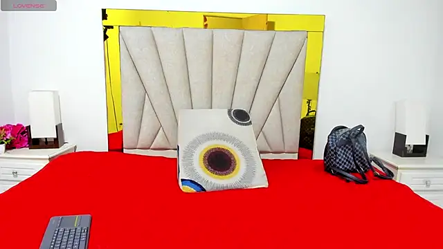 Snapshot of vahiolet_fuentes chatting on 6, 11, 2025 vahiolet fuentes online show from 6, 11, 2025