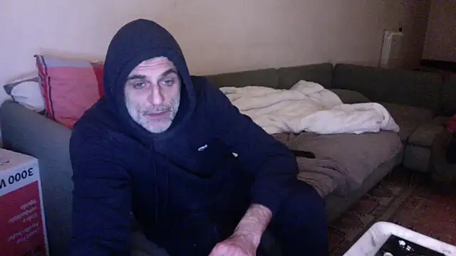 Snapshot of skossa777 chatting on 18, 12, 2025 skossa777 online show from 18, 12, 2025