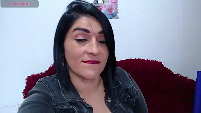 karenlennox1 online show from 18, 3, 2025