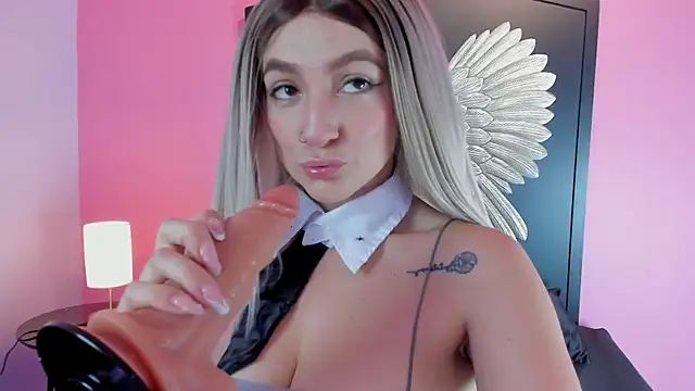 Kate bunny  online show from 18, 12, 2025