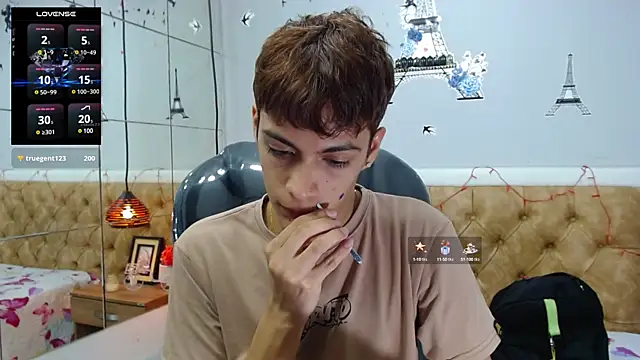 Snapshot of SkinnyBoy_ chatting on 23, 2, 2025 SkinnyBoy online show from 23, 2, 2025
