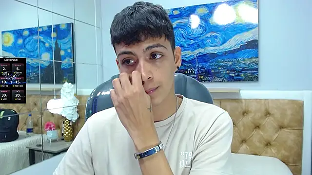 Snapshot of SkinnyBoy_ chatting on 12, 9, 2025 SkinnyBoy online show from 12, 9, 2025