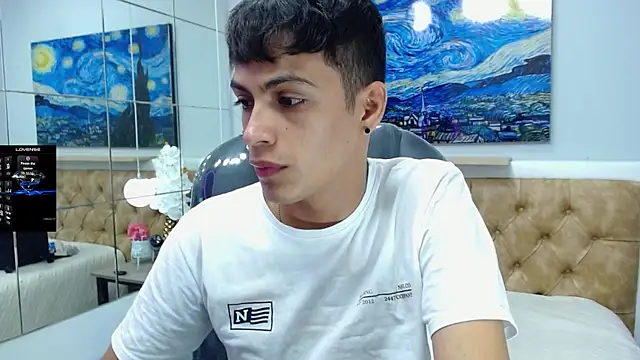 Snapshot of SkinnyBoy_ chatting on 13, 9, 2025 SkinnyBoy online show from 13, 9, 2025
