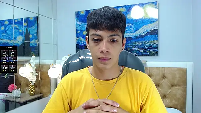 Snapshot of SkinnyBoy_ chatting on 28, 9, 2025 SkinnyBoy online show from 28, 9, 2025