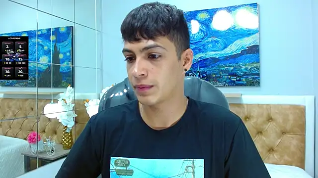 Snapshot of SkinnyBoy_ chatting on 18, 10, 2025 SkinnyBoy online show from 18, 10, 2025