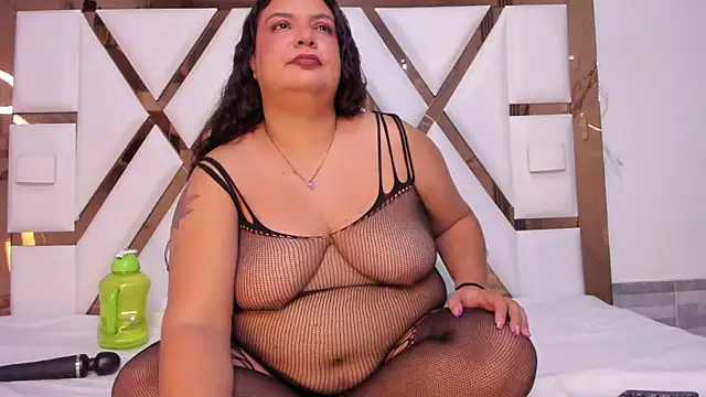 molly sweetee online show from 27, 5, 2026