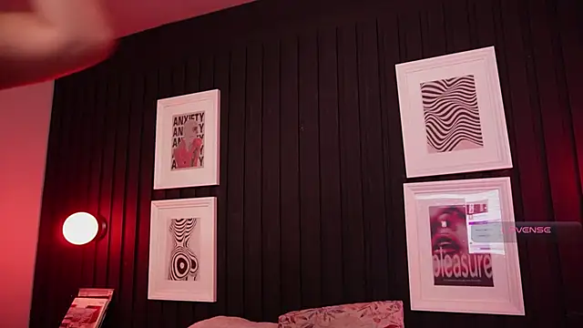 Sophia wilsonn  online show from 15, 4, 2026