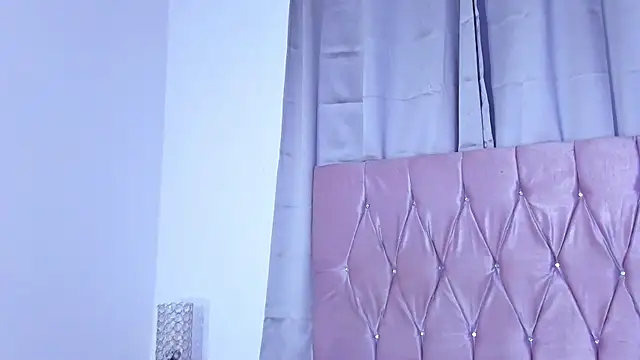 Ashley piinkk  online show from 10, 2, 2025