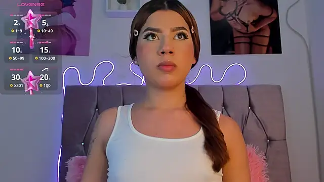 Ashley piinkk  online show from 24, 9, 2025