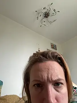 Snapshot of UmaTruewoman chatting on 27, 6, 2026 UmaTruewoman online show from 27, 6, 2026
