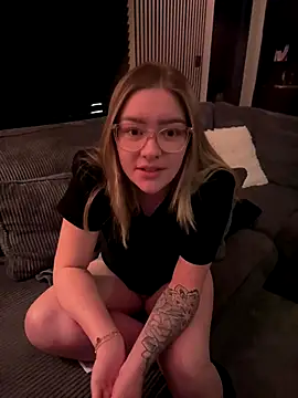 xX HotCouple Xx online show from 18, 11, 2025