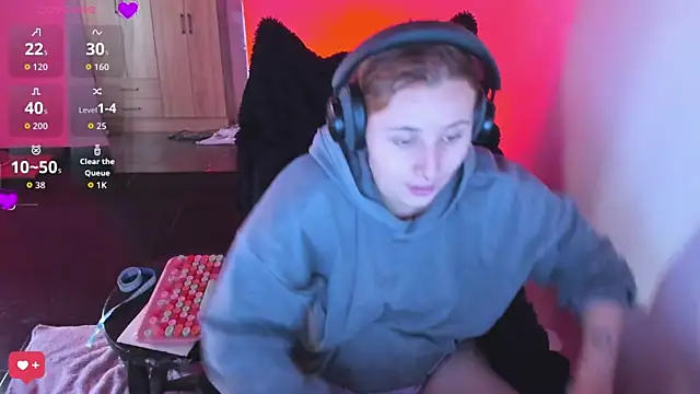 bonnie moon  online show from 28, 2, 2026