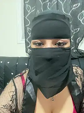 Snapshot of mari_layali chatting on 10, 7, 2026 mari layali online show from 10, 7, 2026