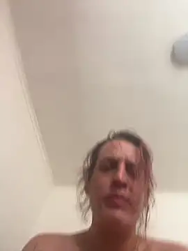 Haleytightlips1986 online show from 9, 4, 2026