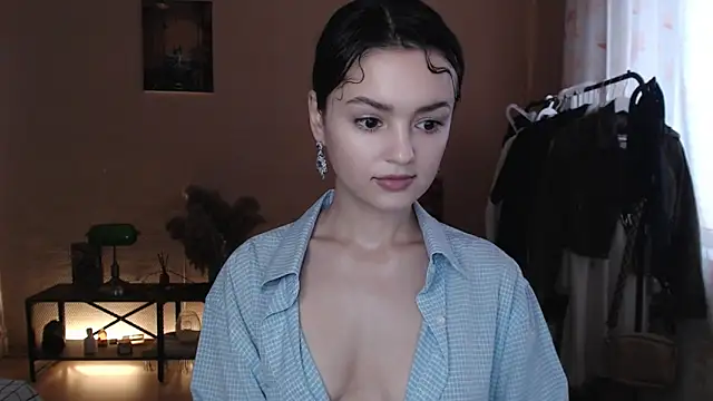 Snapshot of CuteRuby99 chatting on 9, 10, 2025 CuteRuby99 online show from 9, 10, 2025