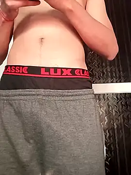 xyrus  online show from 2, 2, 2025