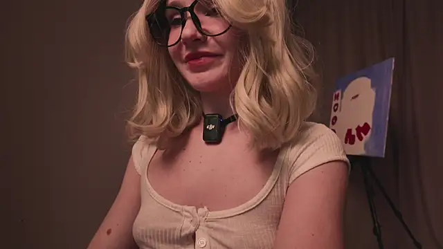 MariMaddison online show from 16, 4, 2026