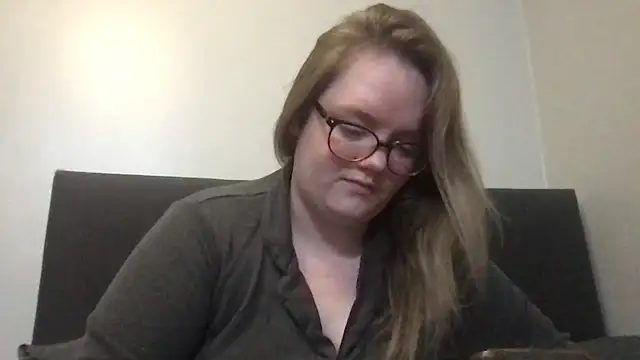 honeyyy24 online show from 24, 11, 2025