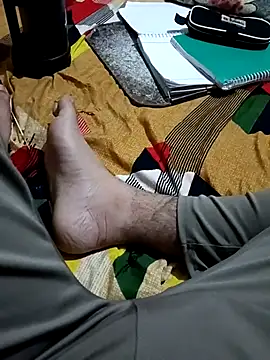 Snapshot of Naresh00766 chatting on 20, 12, 2025 Naresh00766 online show from 20, 12, 2025