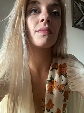 Lolitaxlola online show from 16, 3, 2025