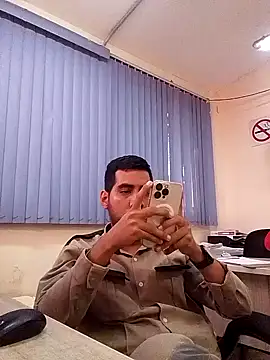 Snapshot of EnriquePersian197 chatting on 2, 1, 2025 EnriquePersian197 online show from 2, 1, 2025