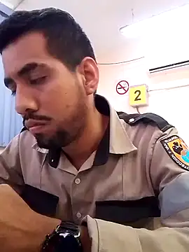 Snapshot of EnriquePersian197 chatting on 2, 1, 2025 EnriquePersian197 online show from 2, 1, 2025