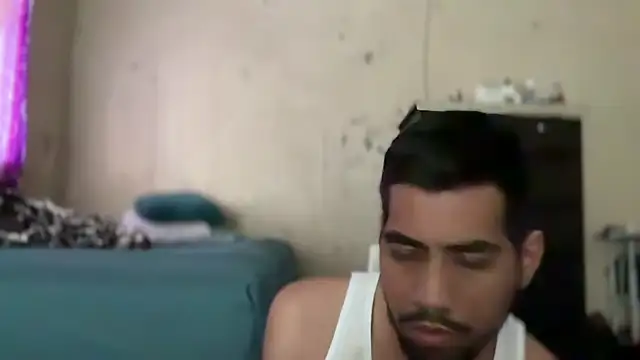 Snapshot of EnriquePersian197 chatting on 8, 1, 2025 EnriquePersian197 online show from 8, 1, 2025