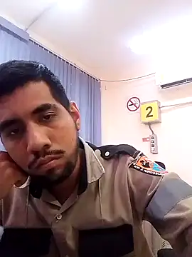 Snapshot of EnriquePersian197 chatting on 13, 1, 2025 EnriquePersian197 online show from 13, 1, 2025