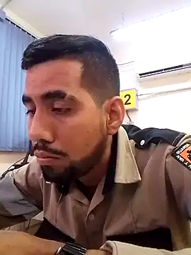 Snapshot of EnriquePersian197 chatting on 16, 1, 2025 EnriquePersian197 online show from 16, 1, 2025