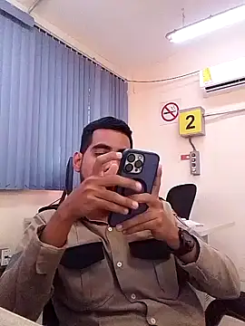 Snapshot of EnriquePersian197 chatting on 23, 1, 2025 EnriquePersian197 online show from 23, 1, 2025