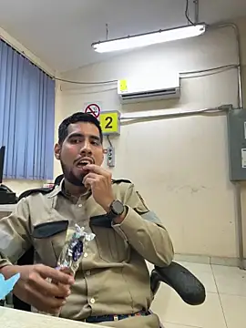 Snapshot of EnriquePersian197 chatting on 5, 2, 2025 EnriquePersian197 online show from 5, 2, 2025