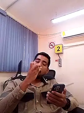 Snapshot of EnriquePersian197 chatting on 6, 2, 2025 EnriquePersian197 online show from 6, 2, 2025