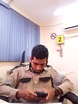 Snapshot of EnriquePersian197 chatting on 3, 3, 2025 EnriquePersian197 online show from 3, 3, 2025