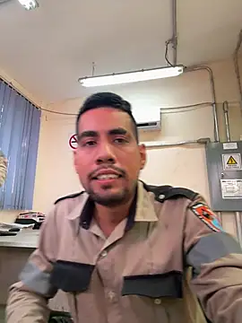 Snapshot of EnriquePersian197 chatting on 10, 3, 2025 EnriquePersian197 online show from 10, 3, 2025