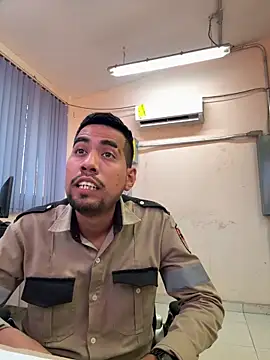 Snapshot of EnriquePersian197 chatting on 10, 3, 2025 EnriquePersian197 online show from 10, 3, 2025