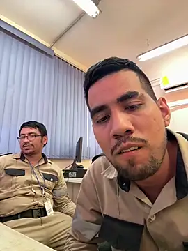 Snapshot of EnriquePersian197 chatting on 10, 3, 2025 EnriquePersian197 online show from 10, 3, 2025