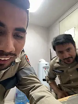 Snapshot of EnriquePersian197 chatting on 12, 3, 2025 EnriquePersian197 online show from 12, 3, 2025