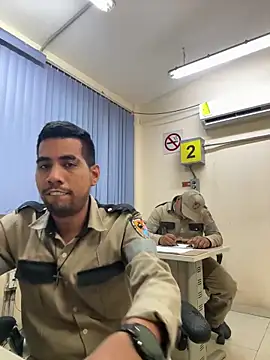 Snapshot of EnriquePersian197 chatting on 19, 3, 2025 EnriquePersian197 online show from 19, 3, 2025