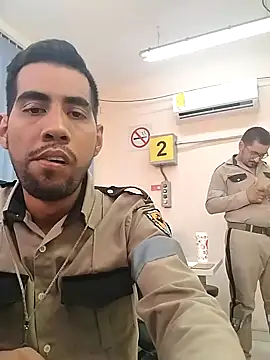 Snapshot of EnriquePersian197 chatting on 15, 9, 2025 EnriquePersian197 online show from 15, 9, 2025