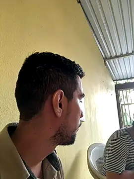 Snapshot of EnriquePersian197 chatting on 18, 10, 2025 EnriquePersian197 online show from 18, 10, 2025