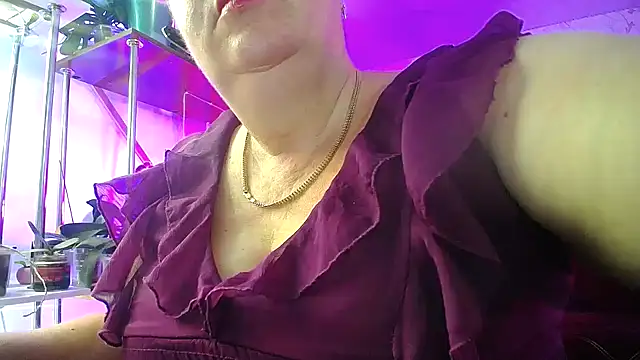  Sweet Woman online show from 11, 9, 2025