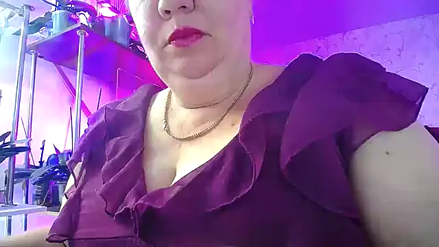  Sweet Woman online show from 28, 9, 2025