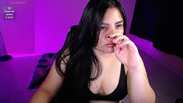 Snapshot of goddess_valXX chatting on 5, 6, 2026 goddess valXX online show from 5, 6, 2026