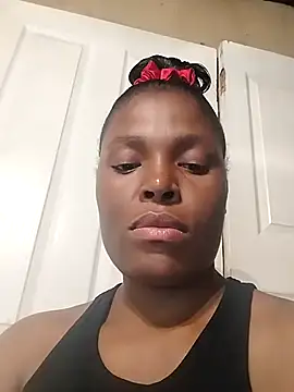 Snapshot of Smoochy_ chatting on 29, 11, 2025 Smoochy online show from 29, 11, 2025