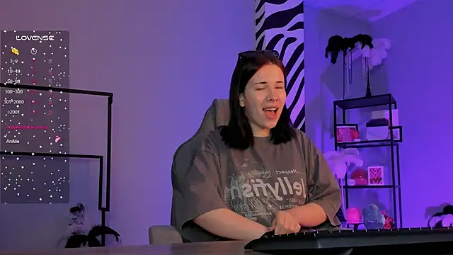 AliceSunday online show from 26, 9, 2025