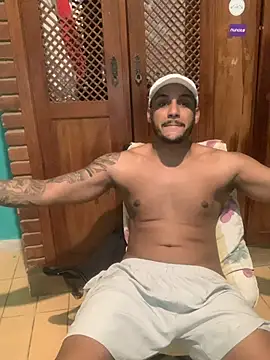 Snapshot of Pinocchiu chatting on 17, 12, 2025 Pinocchiu online show from 17, 12, 2025