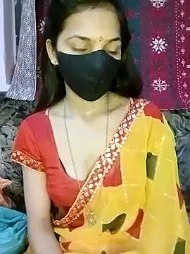 Snapshot of Bulbul_02 chatting on 4, 3, 2025 Bulbul 02 online show from 4, 3, 2025